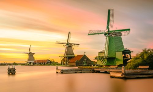 Zaanse_Schans,_Netherlands_(Unsplash)